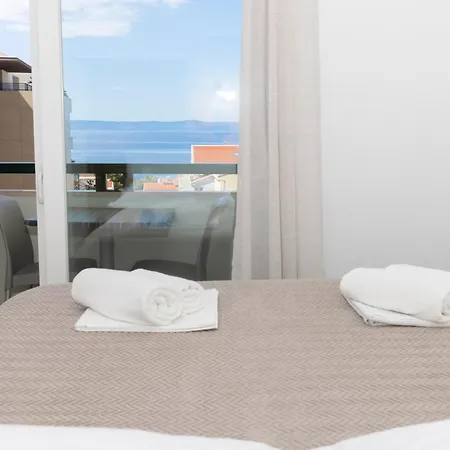 Vidos Apartment