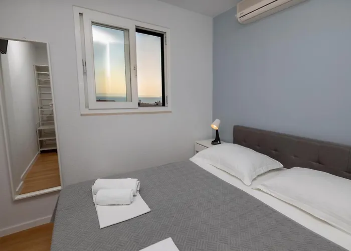 Vidos Makarska