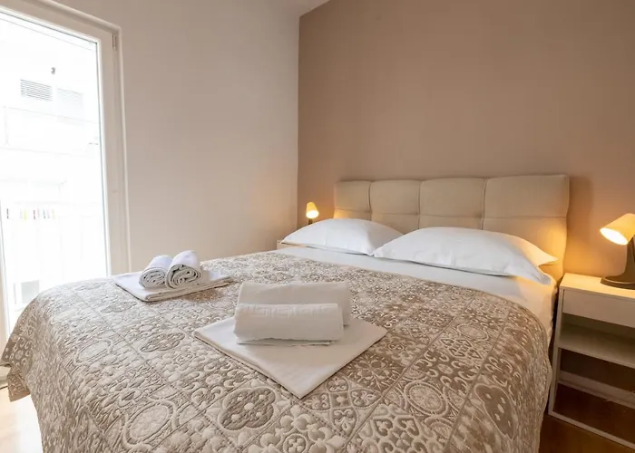 Vidos Apartment
